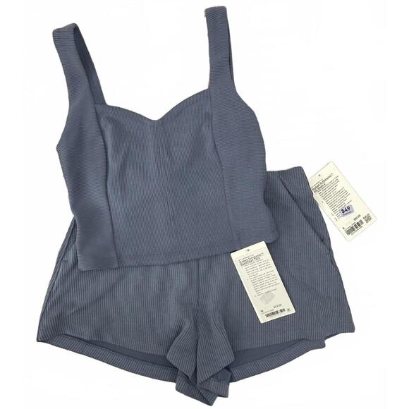 NWT Lululemon SET Softstreme Sweetheart Tank and Shorts Size M/8 Oasis Blue - Picture 1 of 9